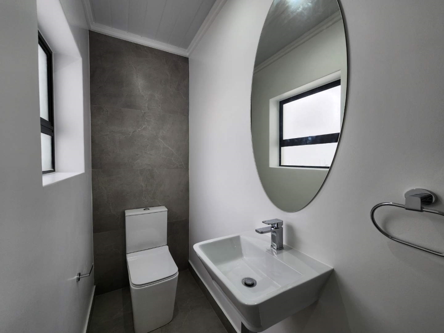 3 Bedroom Property for Sale in Seemeeu Park Western Cape